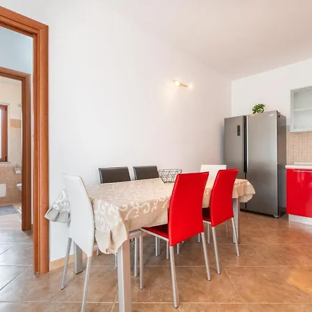Apartment Is Lais 1